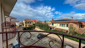 Apartment | 2 bedrooms - Casa Lyam in Cabras With 2 Bedrooms and 1 Bathrooms (Cabras)