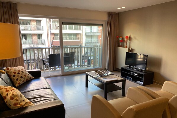 Smart TV, DVD player