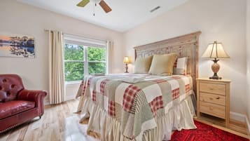 2 bedrooms, desk, iron/ironing board, travel crib