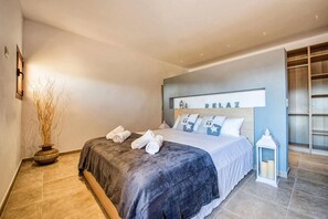 6 bedrooms