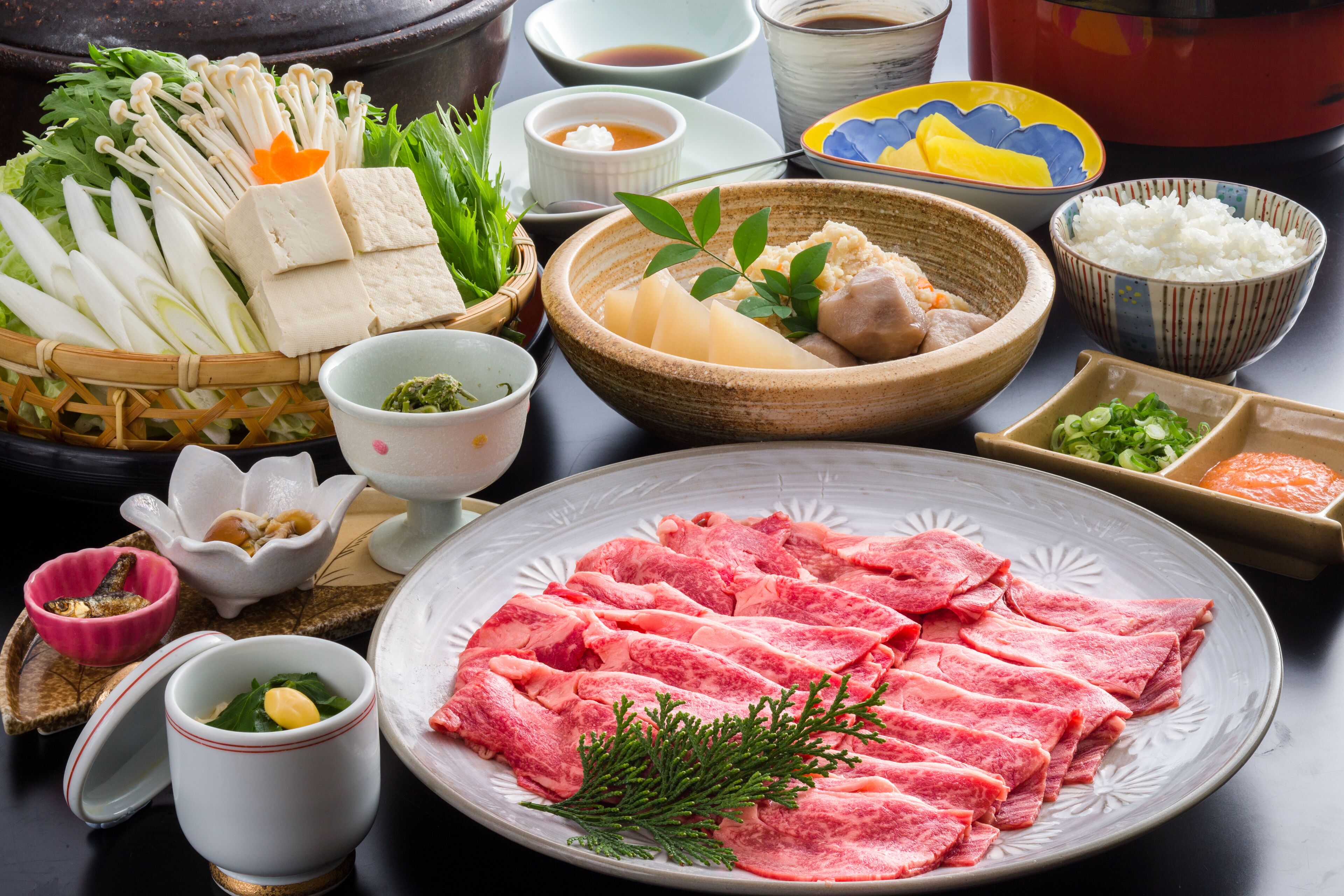 食事・飲  み物