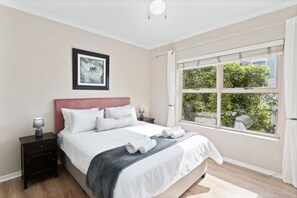 Apartment (2 Bedrooms)
