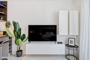 Interior - Modern Studio Near Parc de Merl & City Center (Luxembourg)