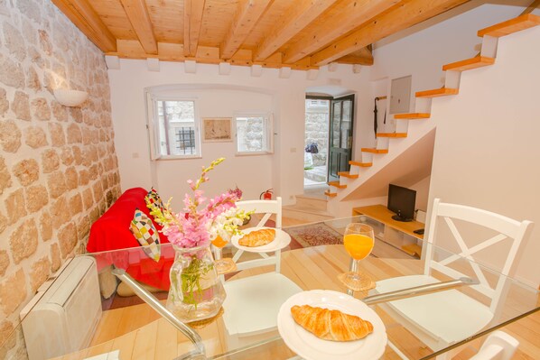 Dining - Apartment Sorta (Dubrovnik)