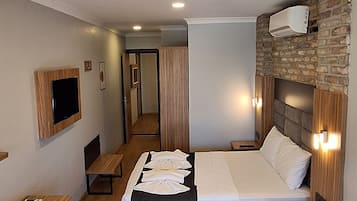 Chambre Familiale, 2 chambres, vue mer | Literie de qualité supérieure, rideaux occultants, chambres insonorisées