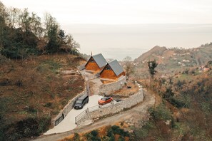 Front of property - North Suit Dağ Evi (Hopa)