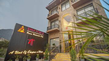 Fachada de la propiedad