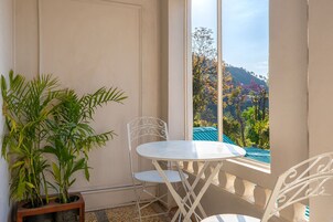 Junior Suite | In-room safe, desk, laptop workspace, iron/ironing board