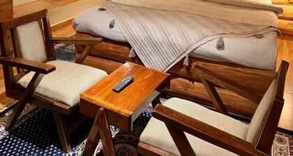 MAATI Resort by The Lake Hill