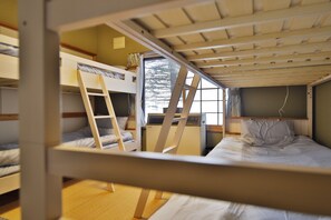 基础公寓 | 2 多间卧室、遮光窗帘、熨斗/熨衣板、免费 WiFi