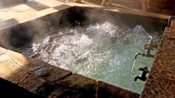 Basic Apartment | Bathroom | Separate tub and shower, free toiletries, hair dryer, slippers