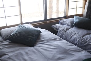 Basic Apartment | 2 bedrooms, blackout drapes, iron/ironing board, free WiFi - THE VILLA ABASHIRI (Abashiri)