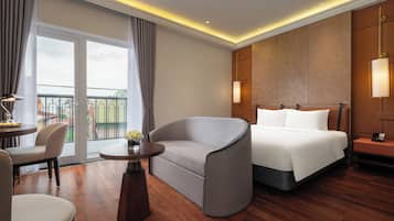 Biancheria da letto di alta qualità, materassi a doppio strato, minibar