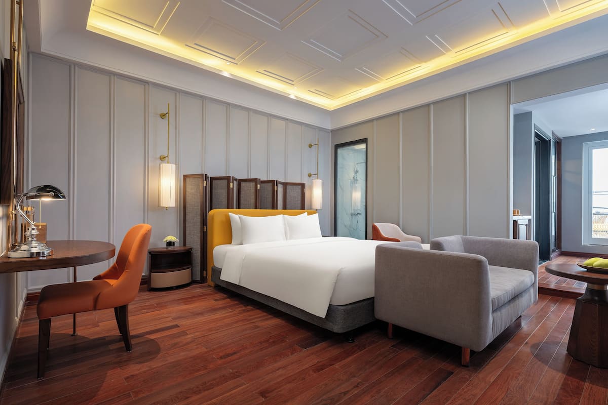 Minerva Suite with Outdoor Jacuzzi | Premium bedding, pillowtop beds, minibar, in-room safe