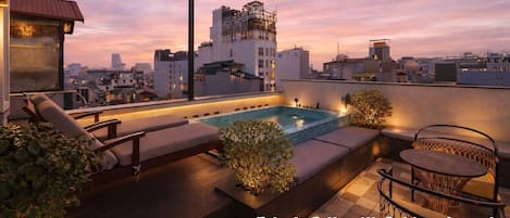 Minerva Suite with Outdoor Jacuzzi | Terrace/patio