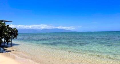 Fare Tau - accÚs direct plage blanc privée