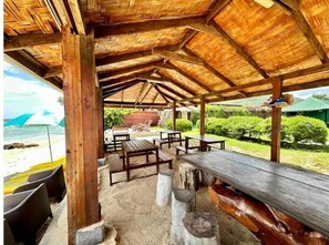 Outdoor dining - Fare Tau - Accès Direct Plage Blanc Privée (MOOREA)