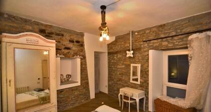 Il Borgo del Castello Large Double Room Tulip