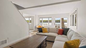 TV connectée, cheminée