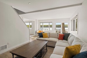 Smart TV y chimenea