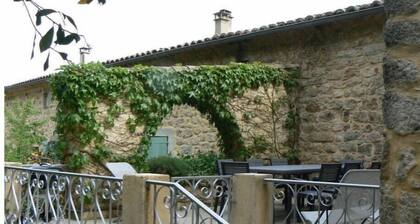 Gîte La Calade 3 Étoiles - 7 Personnes