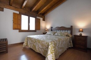 8 bedrooms - La Casona de los Cinco Caños (Coca)