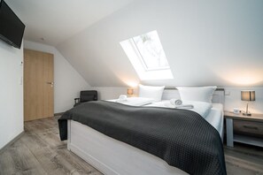 2 chambres, fer et planche à repasser, lit parapluie, Wi-Fi gratuit