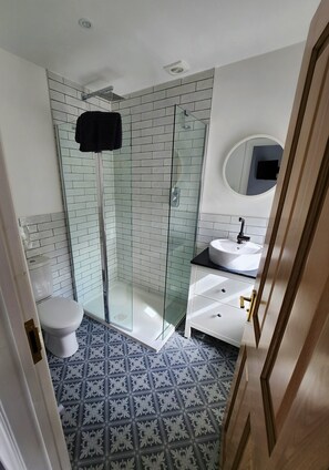 Hair dryer, soap, shampoo, toilet paper