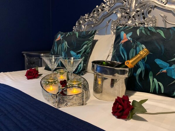 Décoration personnalisée, ameublement personnalisé, rideaux occultants