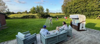 Backbord - Kaminofen, Grill, Dusche, Abgelegen, Strandnah, Terrasse, Parkplatz