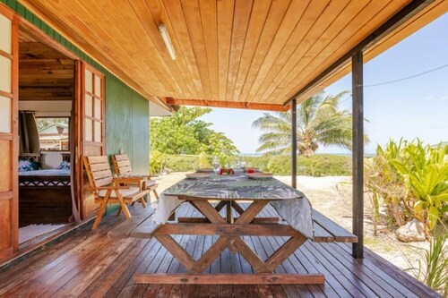 Bungalow Hiana - vue lagon avec plage privée