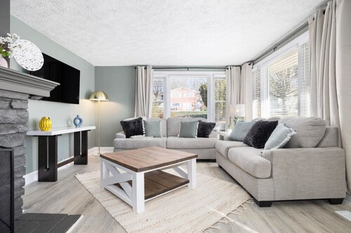 3BR house minutes from speedway & downtown