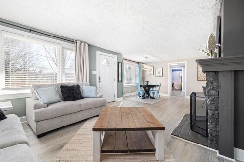 3BR house minutes from speedway & downtown