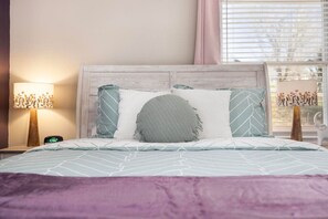3 bedrooms, desk, iron/ironing board, WiFi