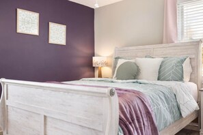 3 habitaciones, escritorio, tabla de planchar con plancha y wifi 