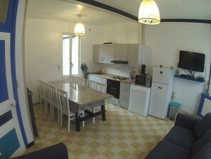 Living area - Bienvenue au Gite Bleu-mers : Votre Refuge Familial à Quelques Pas de la mer (Mers-les-Bains)