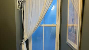 Shower, towels, soap, shampoo