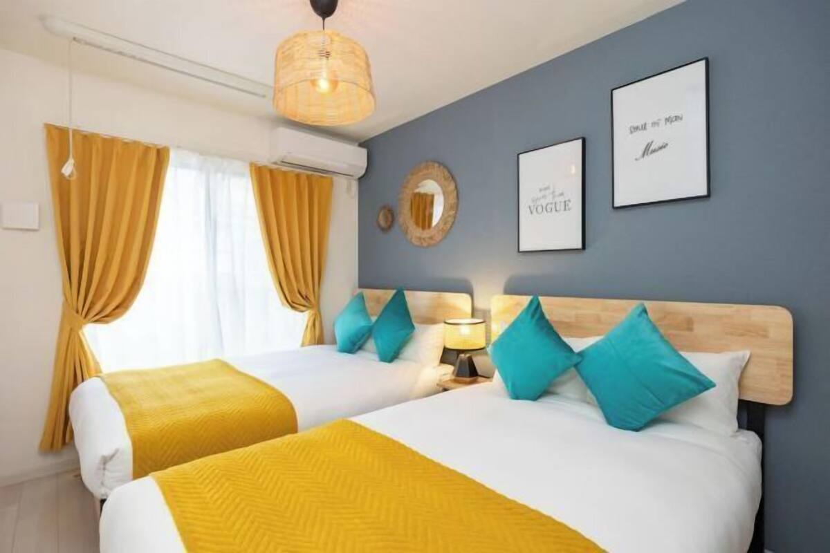 2 bedrooms, blackout drapes, iron/ironing board, free WiFi