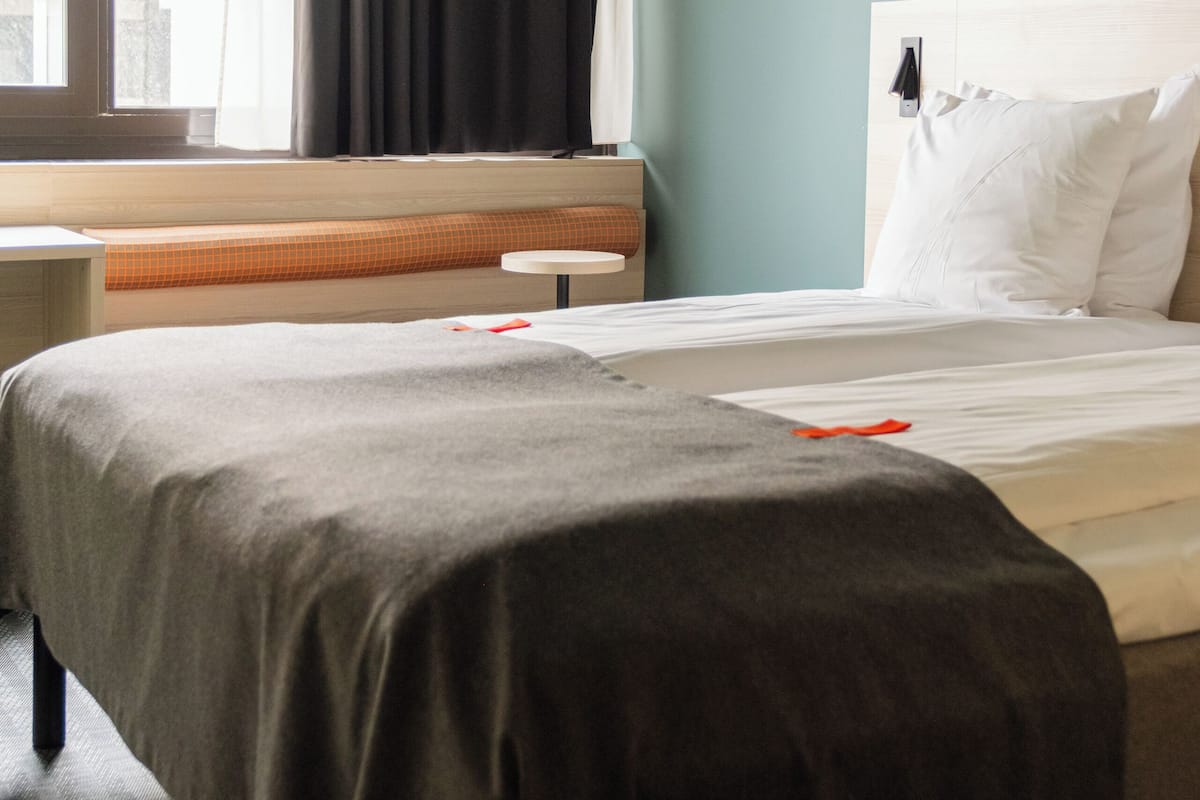 Double Room | Desk, laptop workspace, WiFi (free), bed sheets