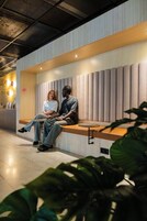 Sala de estar en el lobby