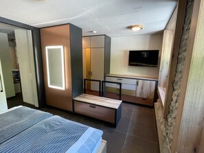 2 Schlafzimmer, Schreibtisch, kostenloses WLAN, Bettwäsche