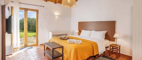 4 Schlafzimmer, Bügeleisen/Bügelbrett, WLAN, Bettwäsche