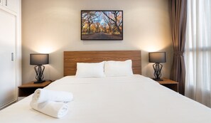 Panoramic Apartment, 3 Bedrooms, Balcony, City View - SaigonHomes in Vinhomes Central Park (Ho Chi Minh City)