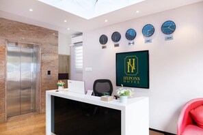 Reception - Hypons Hotel Koramangala (Bengaluru)