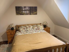 Cottage | 3 bedrooms, individually decorated, individually furnished - Loubcroy Farm House (Lairg)