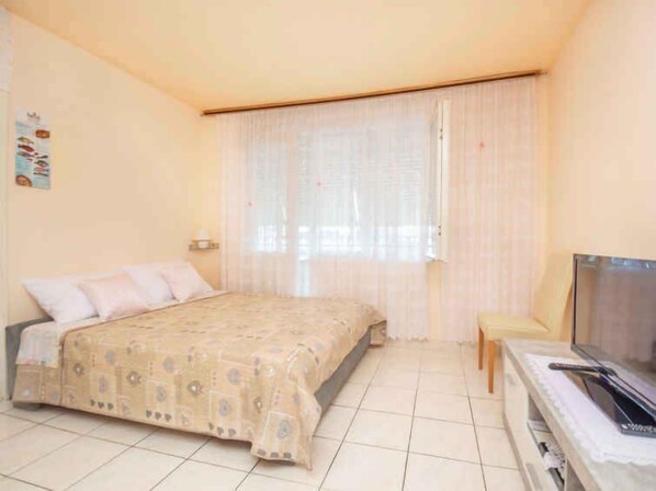 2 bedrooms, WiFi