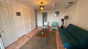 Smart TV, fireplace - Villa Riviera - 8 Voyageurs Conciergerie Key With Us (La Motte)