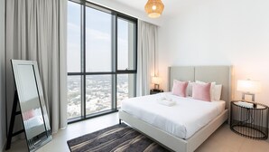 Apartment - Premium 2BR Downtown Apt w Dubai Mall Access (Dubai)