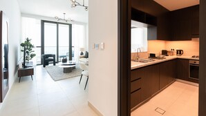 Apartment - Premium 2BR Downtown Apt w Dubai Mall Access (Dubai)