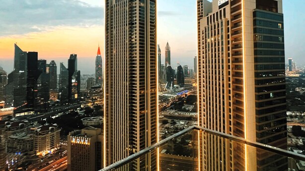 Apartment - Premium 2BR Downtown Apt w Dubai Mall Access (Dubai)